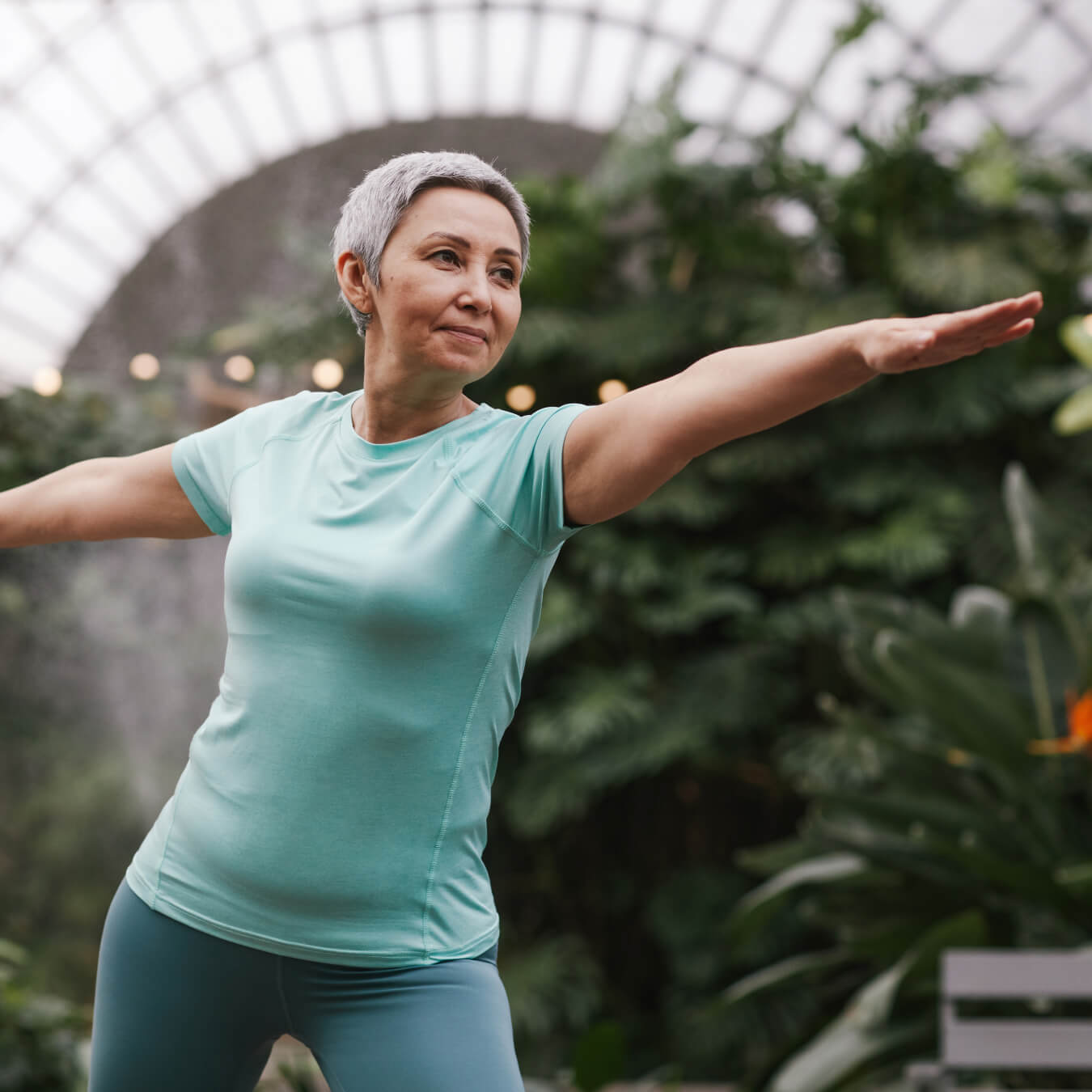 A women doing exercise