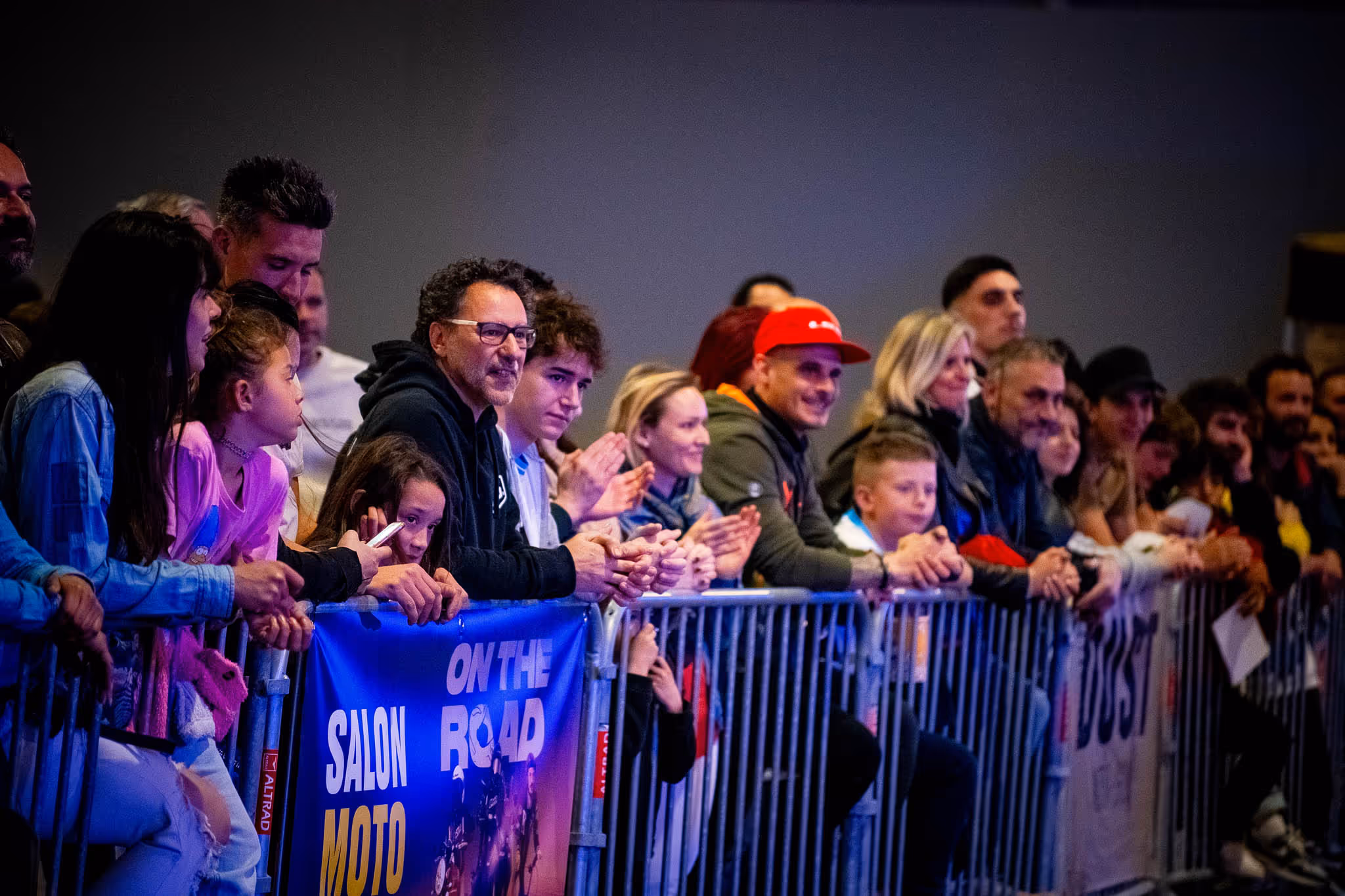Foule ON THE ROAD Marseille