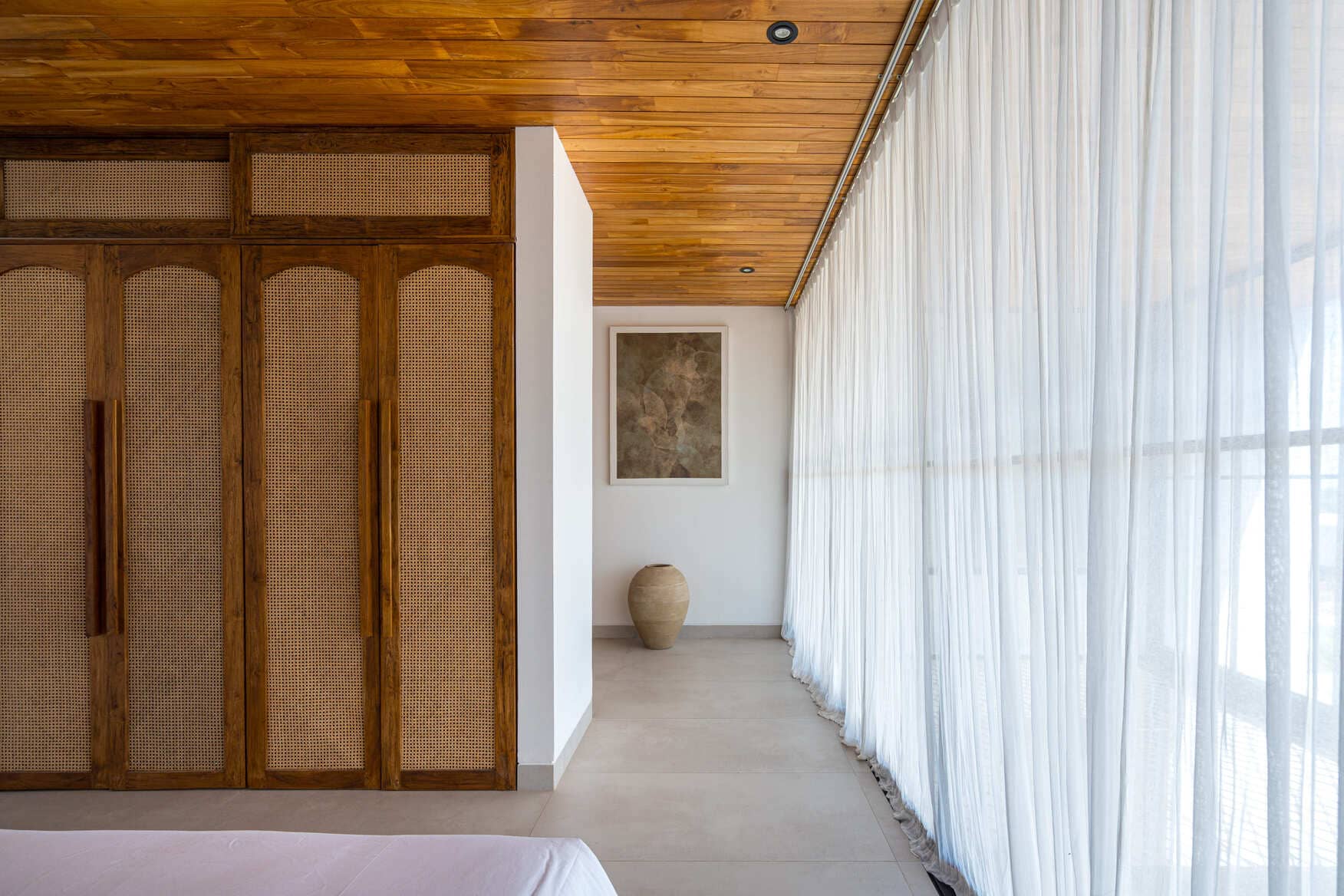 Bali Property - bright and spacious bedroom