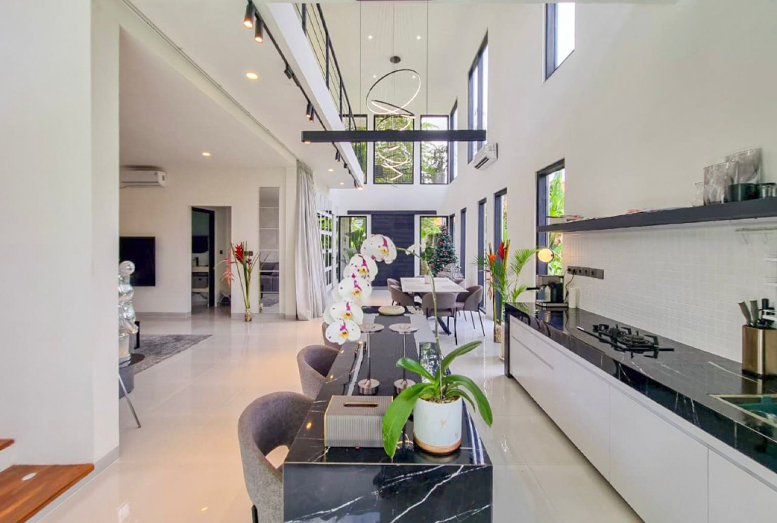 2 bedroom villa for sale I Yolla Realty