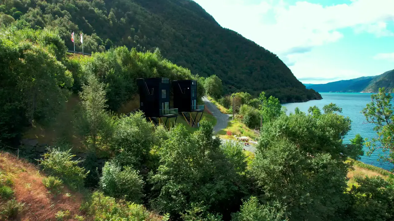 Fivelandsneset Landscape Hotel