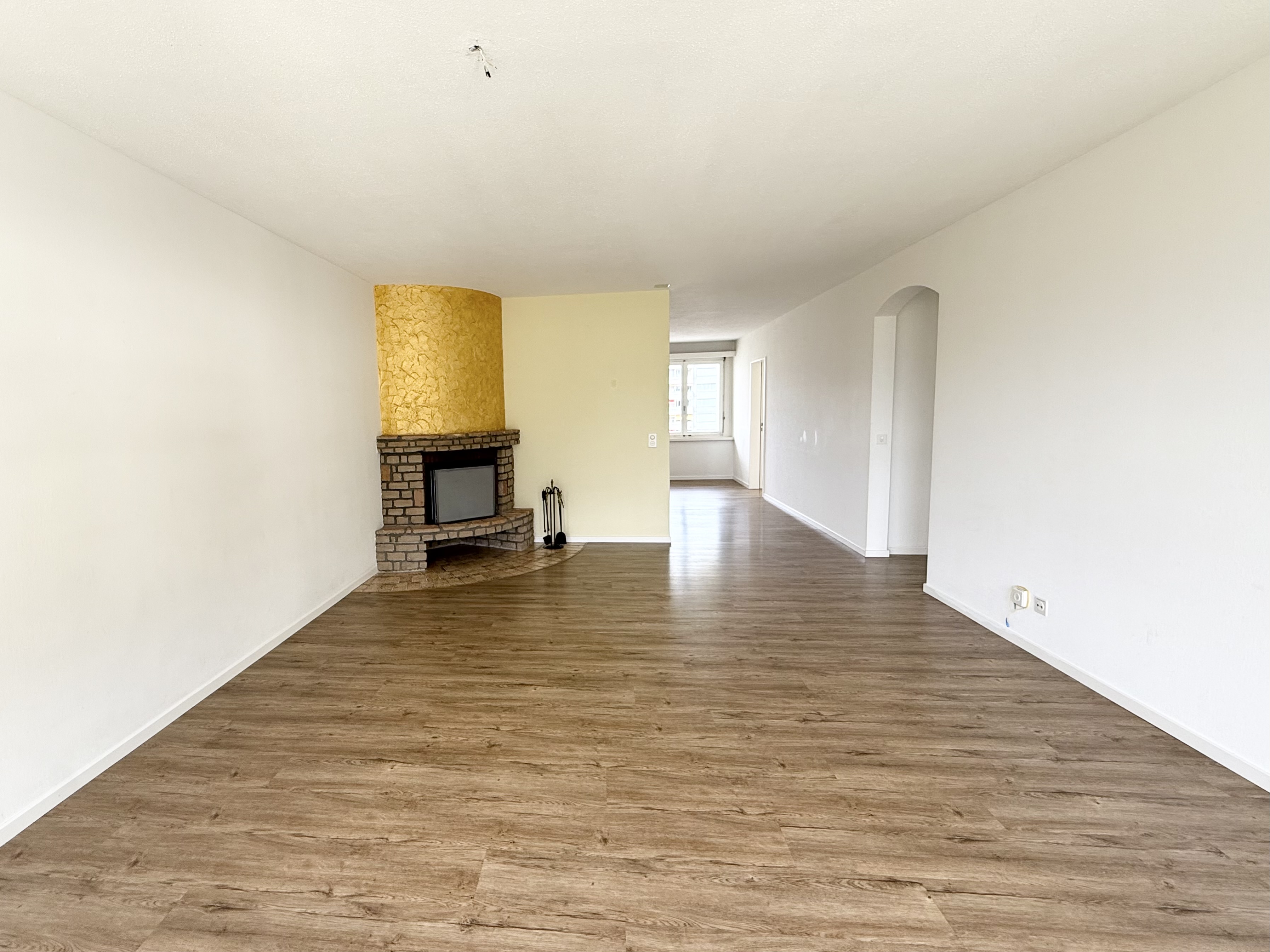 Grosszügige 4.5 Zimmerwohnung