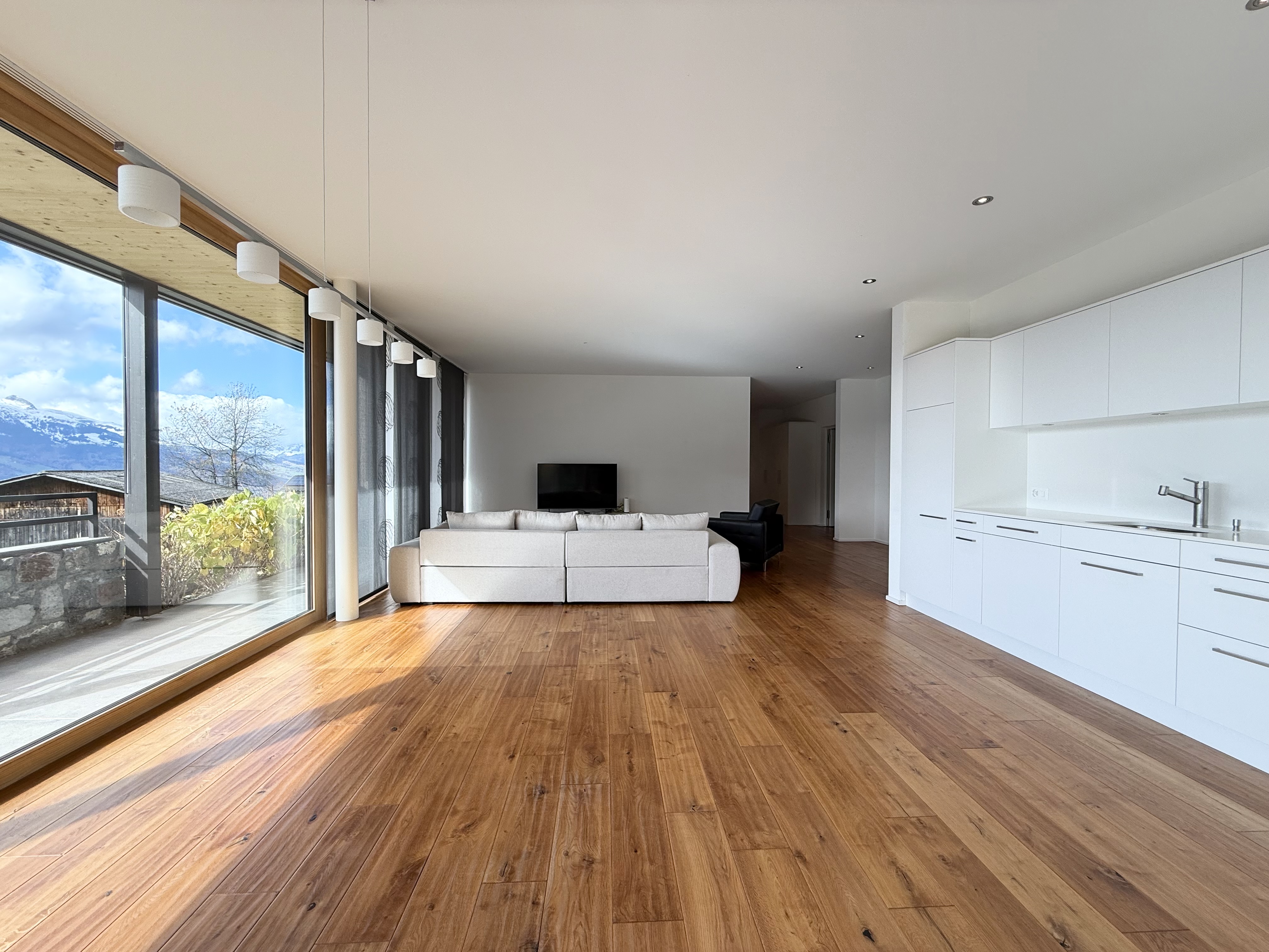 2.5 Zimmerwohnung mit traumhafter Aussicht