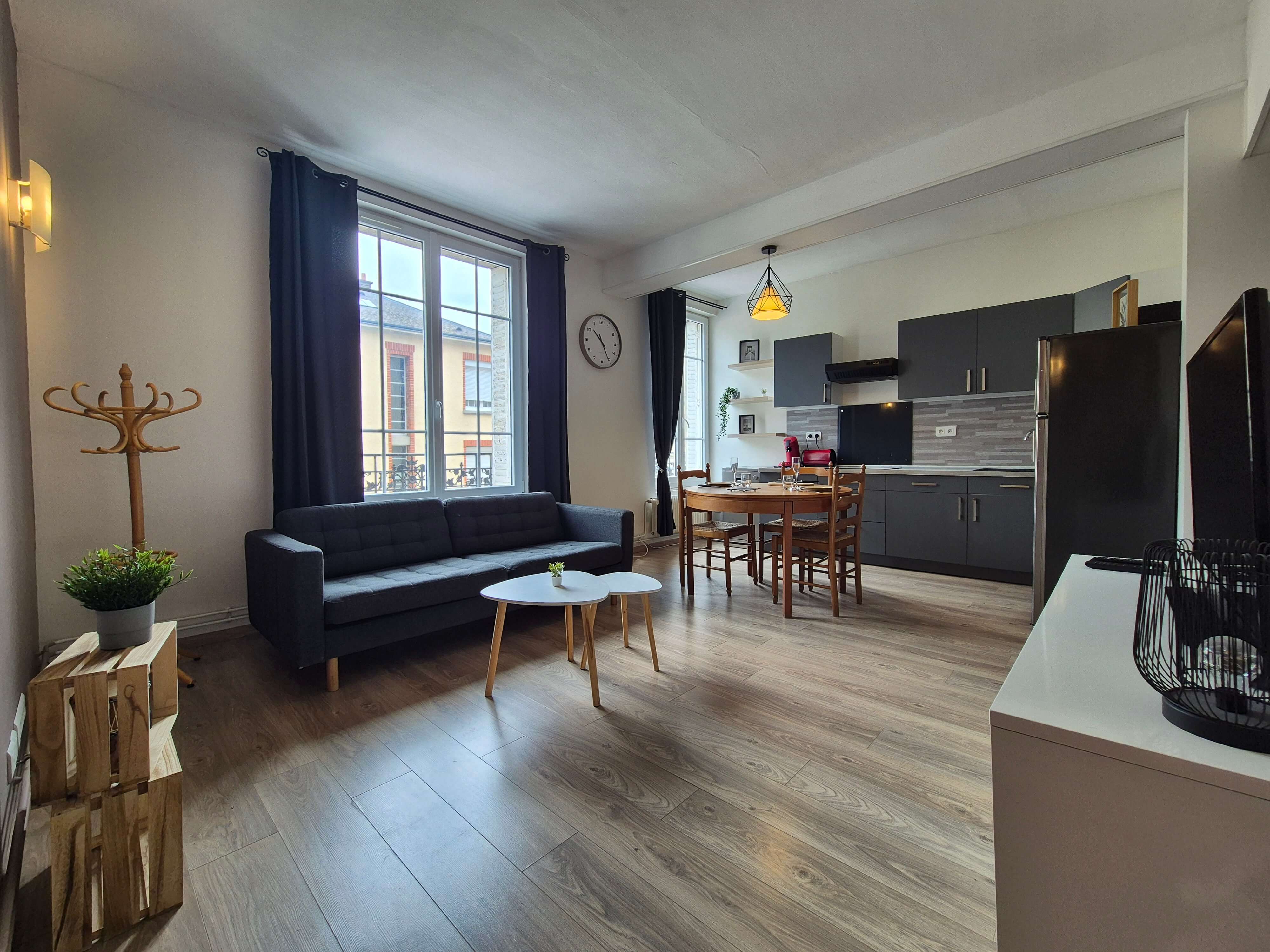 19 rue Jeanne d'Arc 51100 REIMS