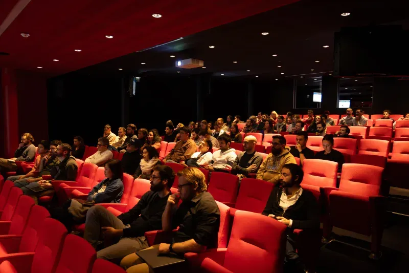 image-ai-sister-show