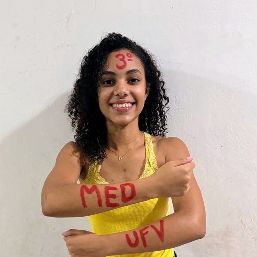 Danielle Balsamão Alcântara, aprovada em Medicina na UFV
