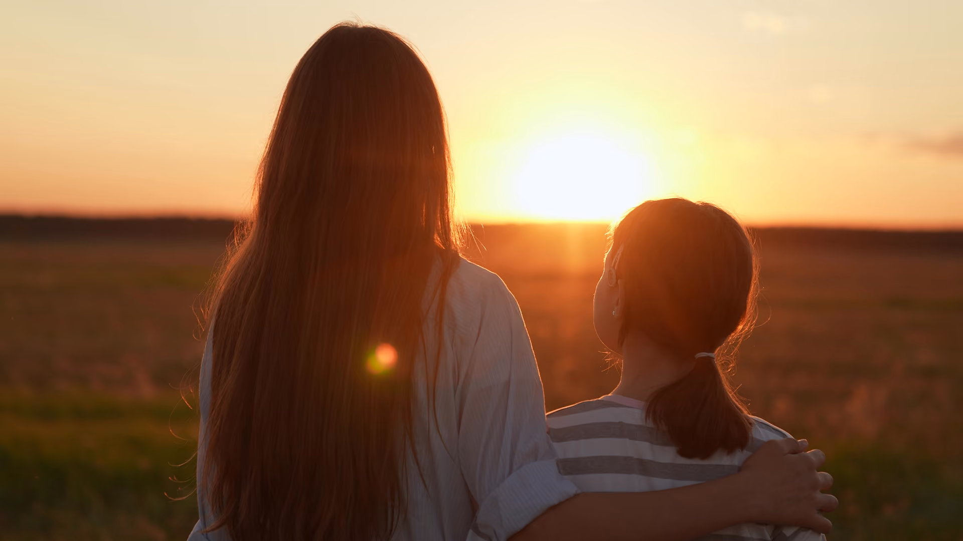 Parent and child spending positive time together after separation.