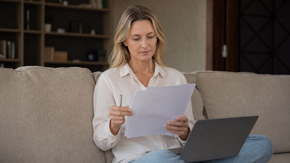 Person reviewing a final divorce order in Australia