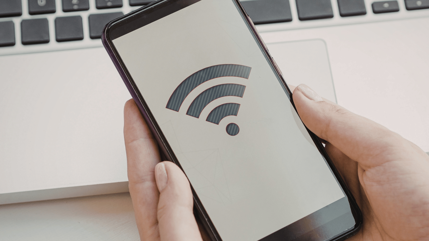 Derfor mister din iPhone signal