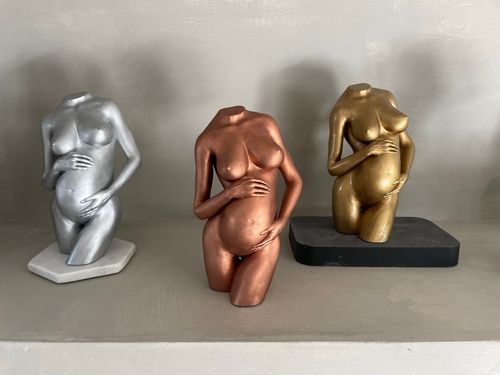 metallic look zwangerschapsbeeld