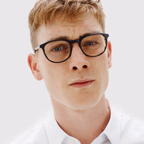 Man wearing tom davies designer glasses
