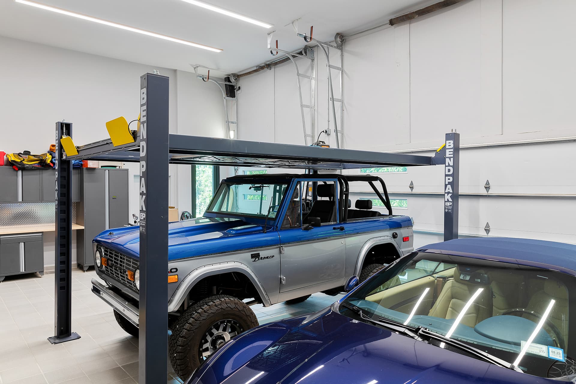 Home Space Ideas: 6 Luxury Christmas Gifts for the Person Who Has Everything