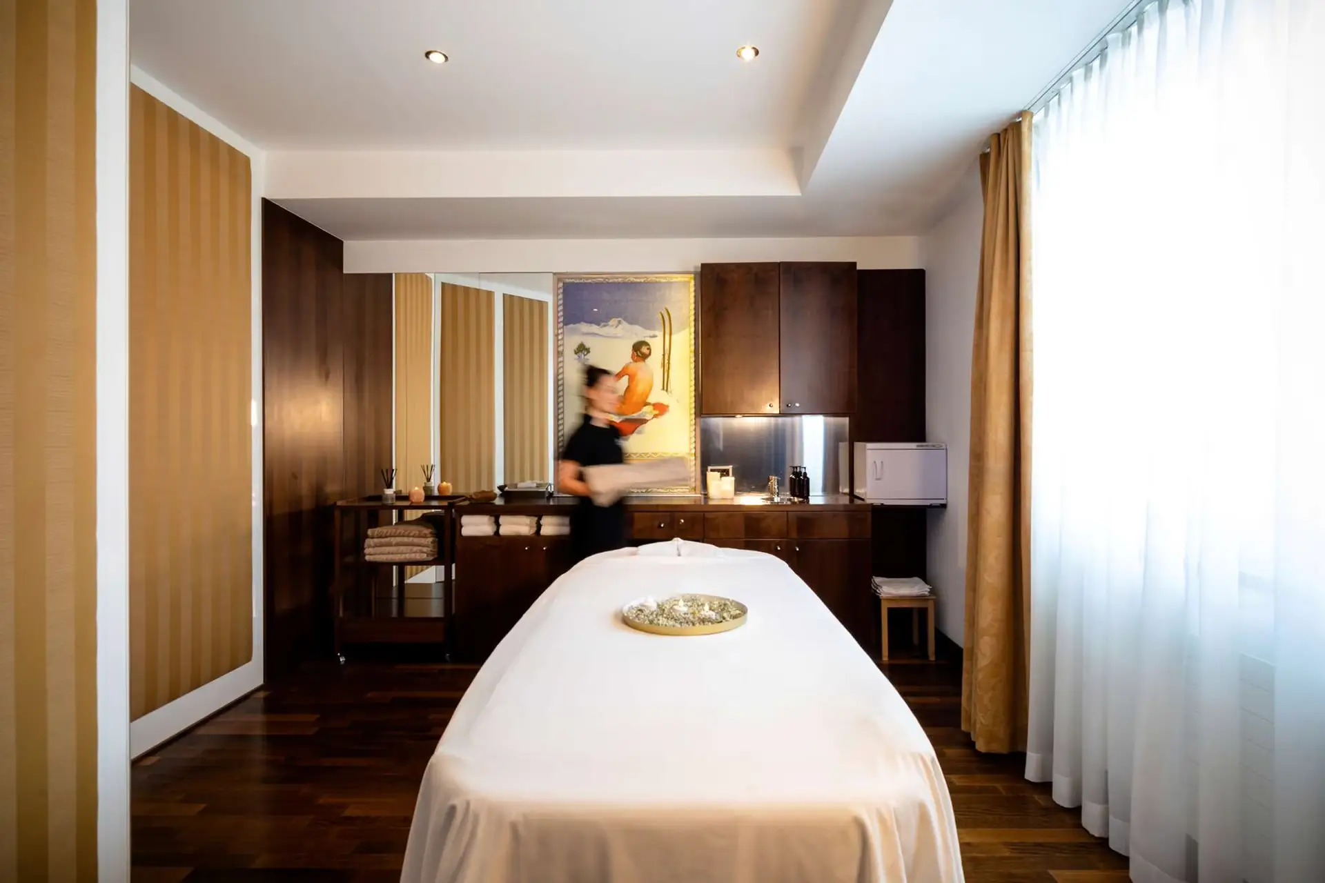 New break light for Porsche. Full single line from left to right below the rear window