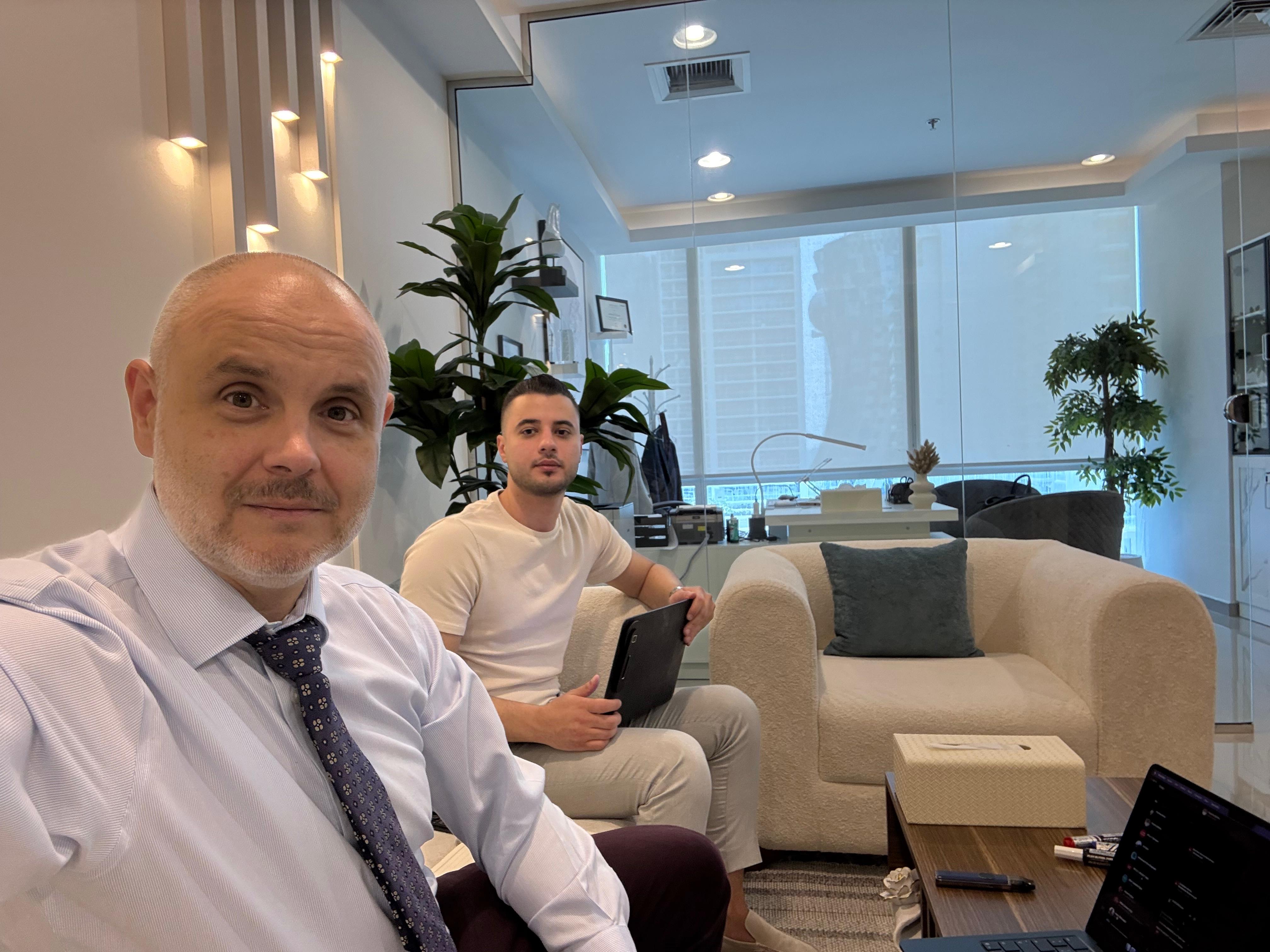 Jsme dostupní. Přímo v srdci Business Bay