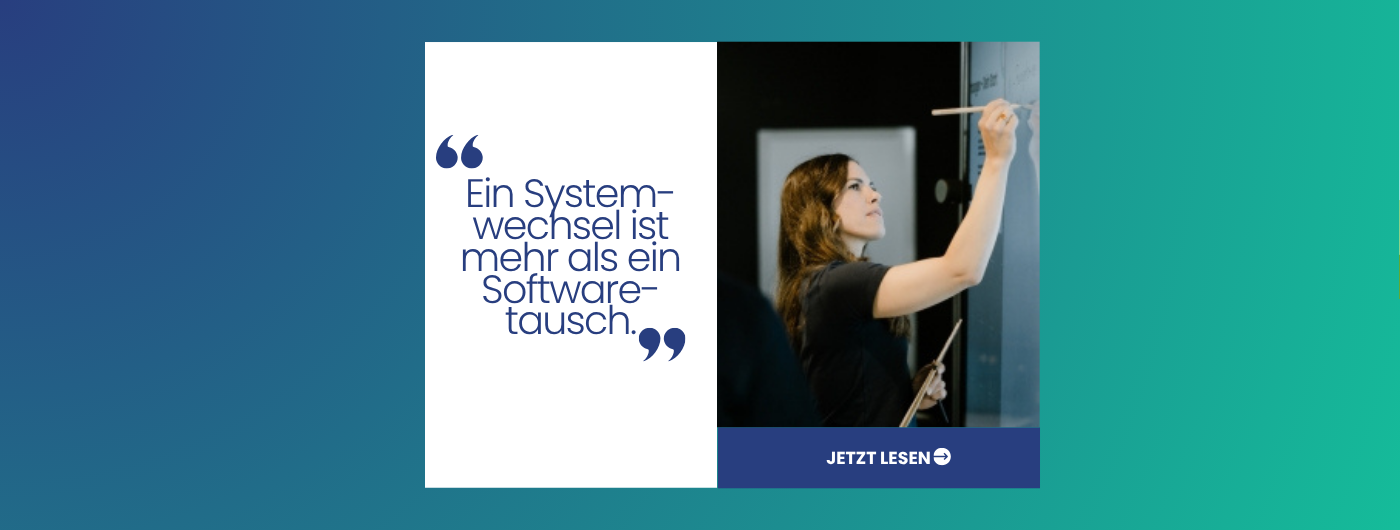 Zitat: Ein Systemwechsel ist mehr als ein Softwaretausch – Person arbeitet an Planung eines Systemwechsels