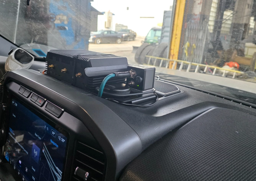 Qualcomm QCS8550 installed in vehicle.