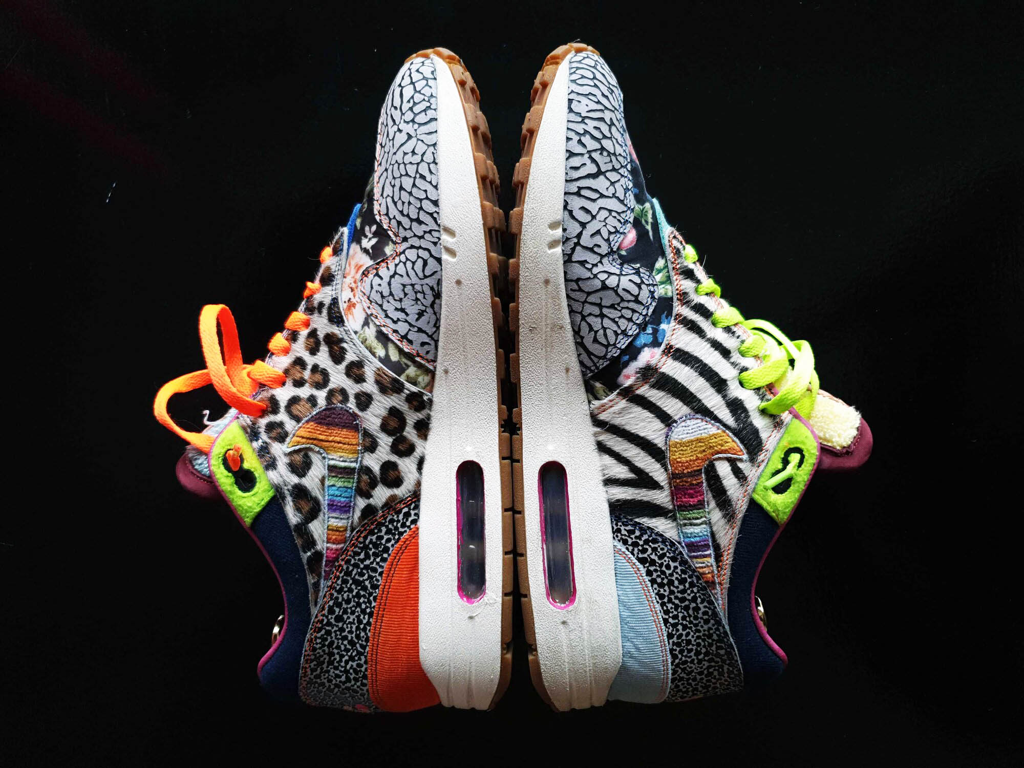Kicks