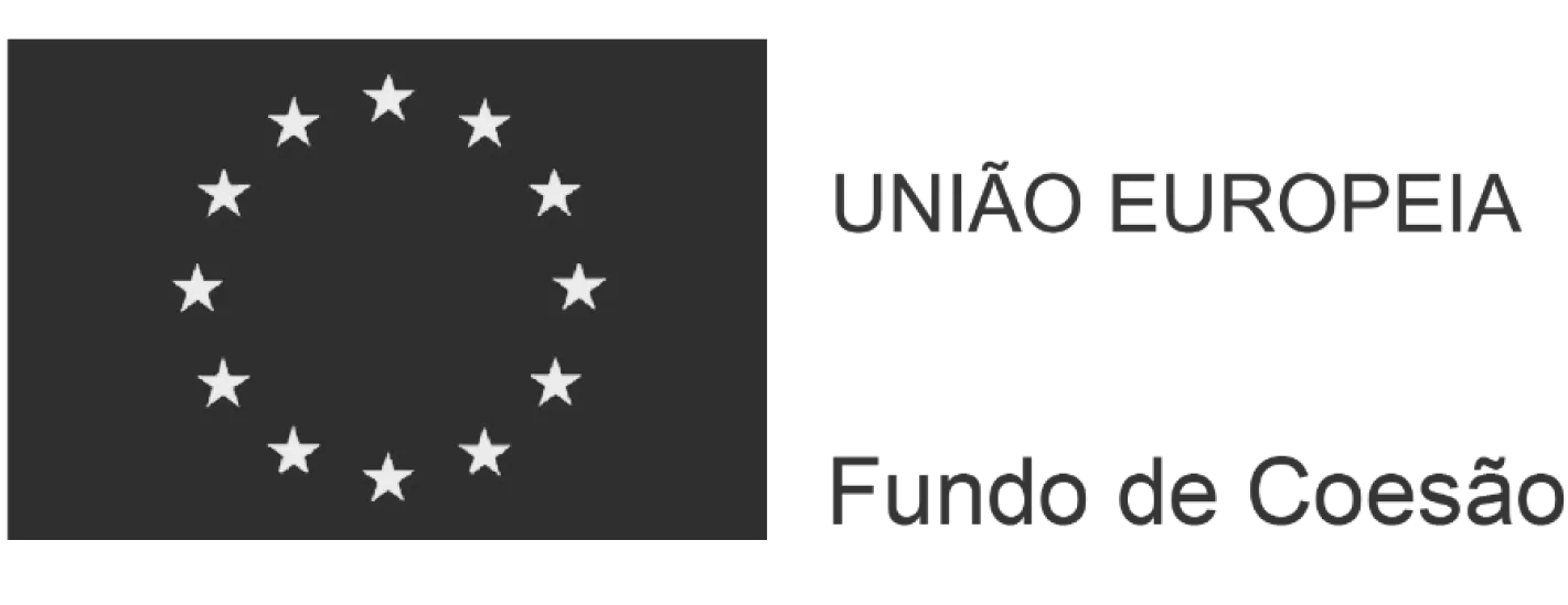 Símbolo da União Europeia com doze estrelas em círculo e texto Fundo de Coesão ao lado.