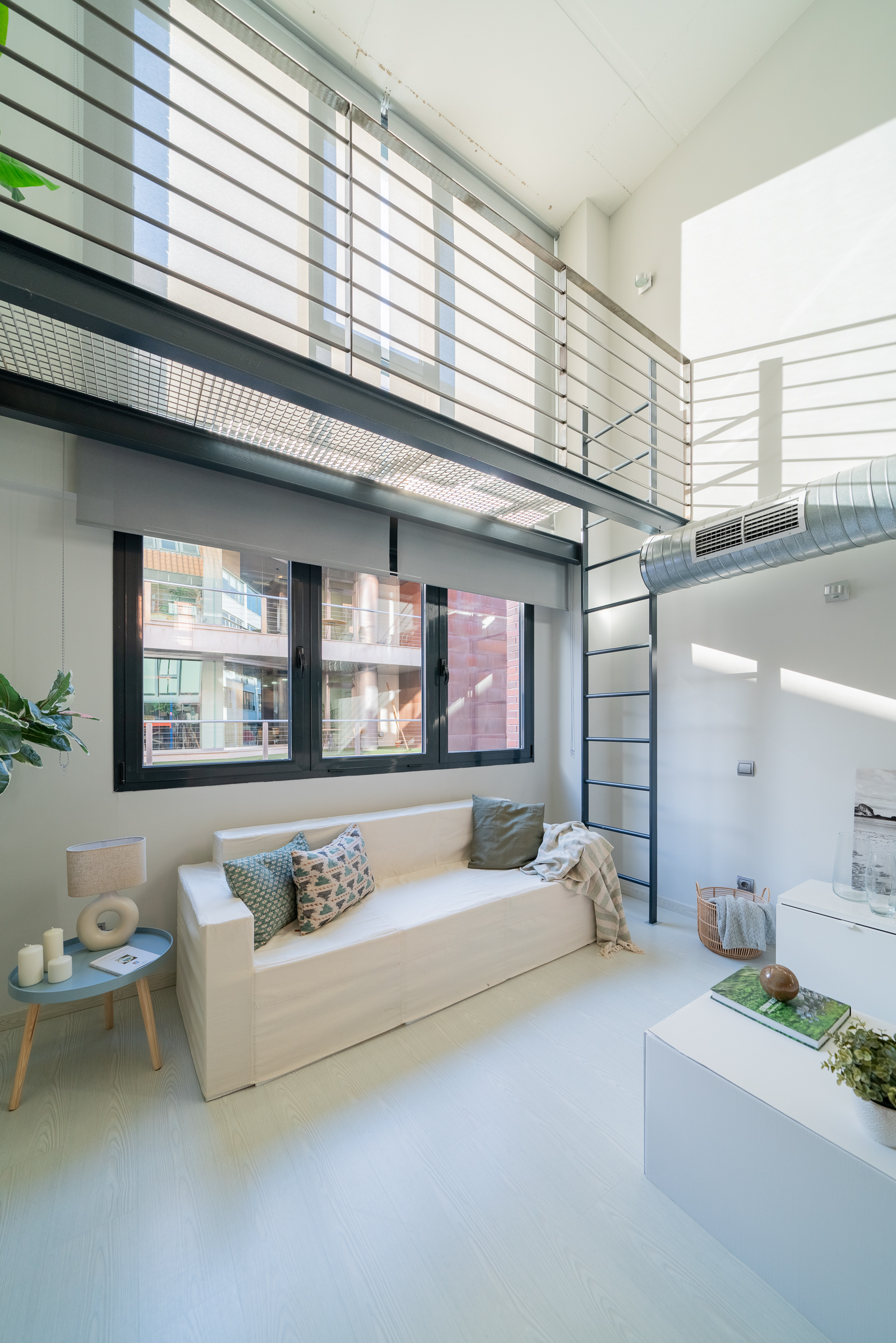 Home Staging que funciona en un loft en venta en Guindalera