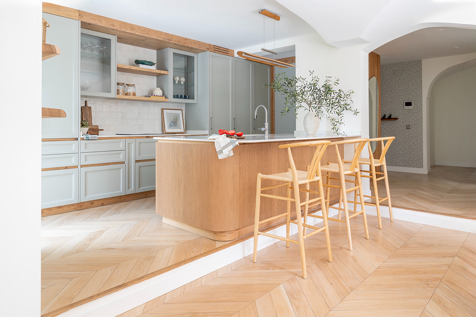 Estilismo de interiores para la casa Lichtung, un proyecto de Cysa Atelier