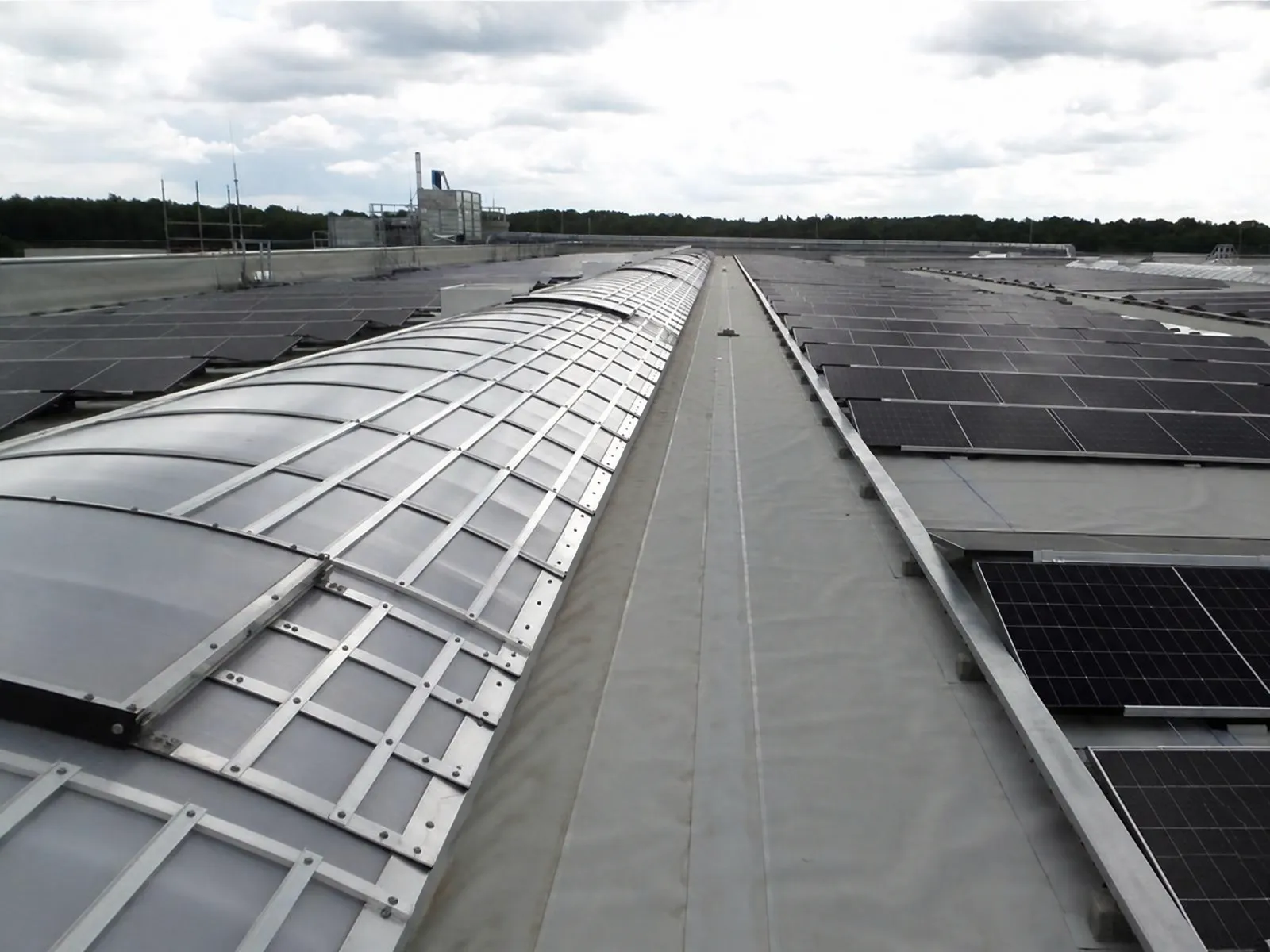 PV-Dachanlage auf einem Neubau in Eberswalde