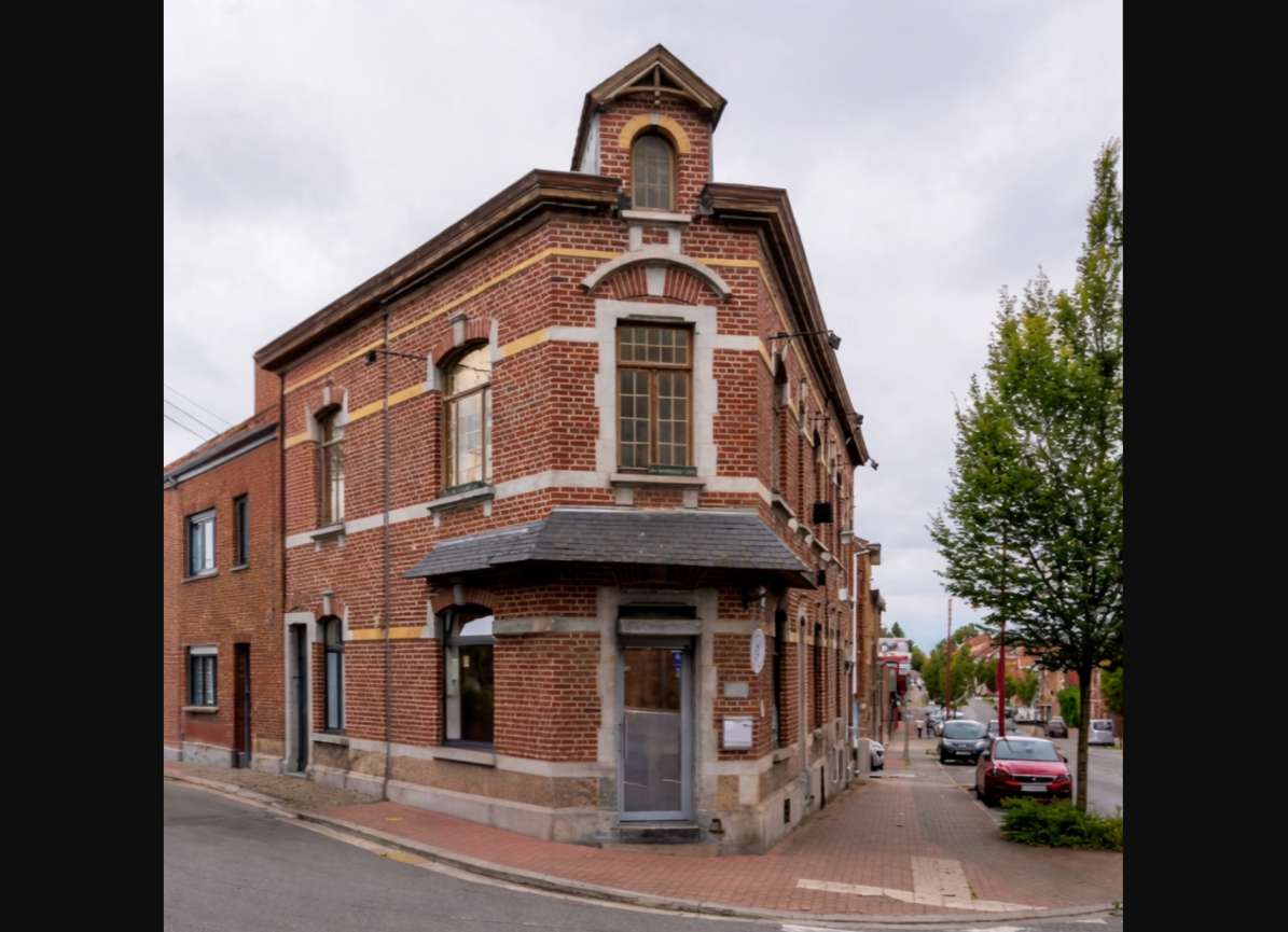 Restaurant italien en périphérie liégeoise | Immeuble compris