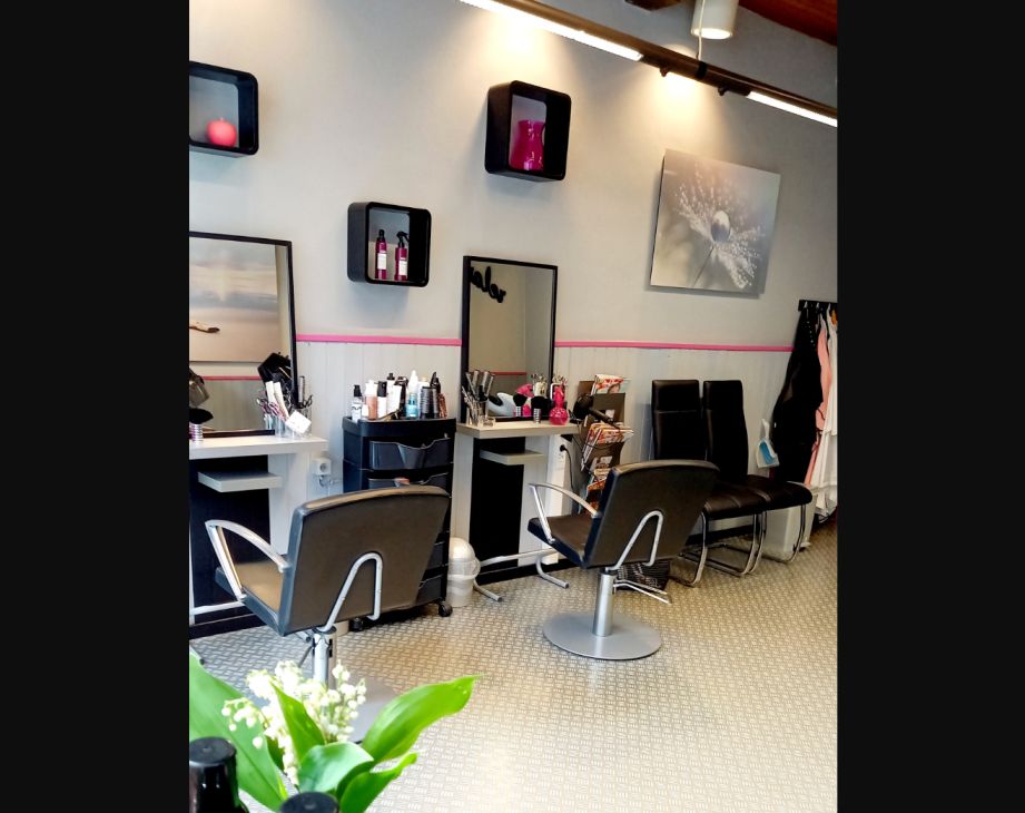 Salon coiffure Liège | Clientèle fidèle | Maison + commerce