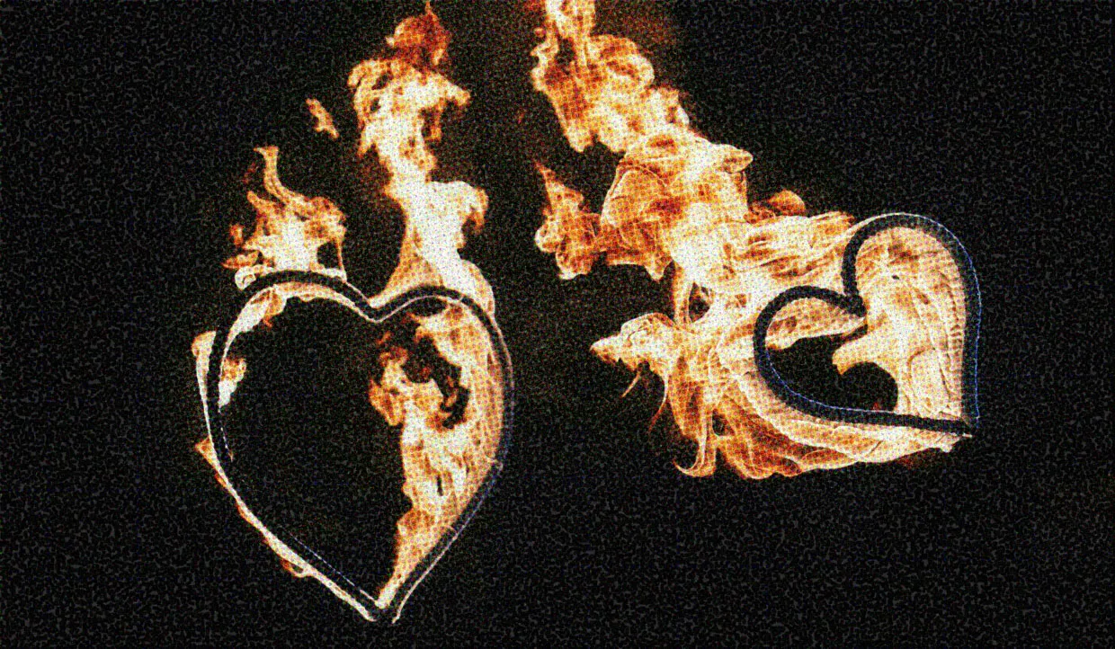 HUD App - Photo of hearts on fire - Are dark romance novels ruining our sex lives