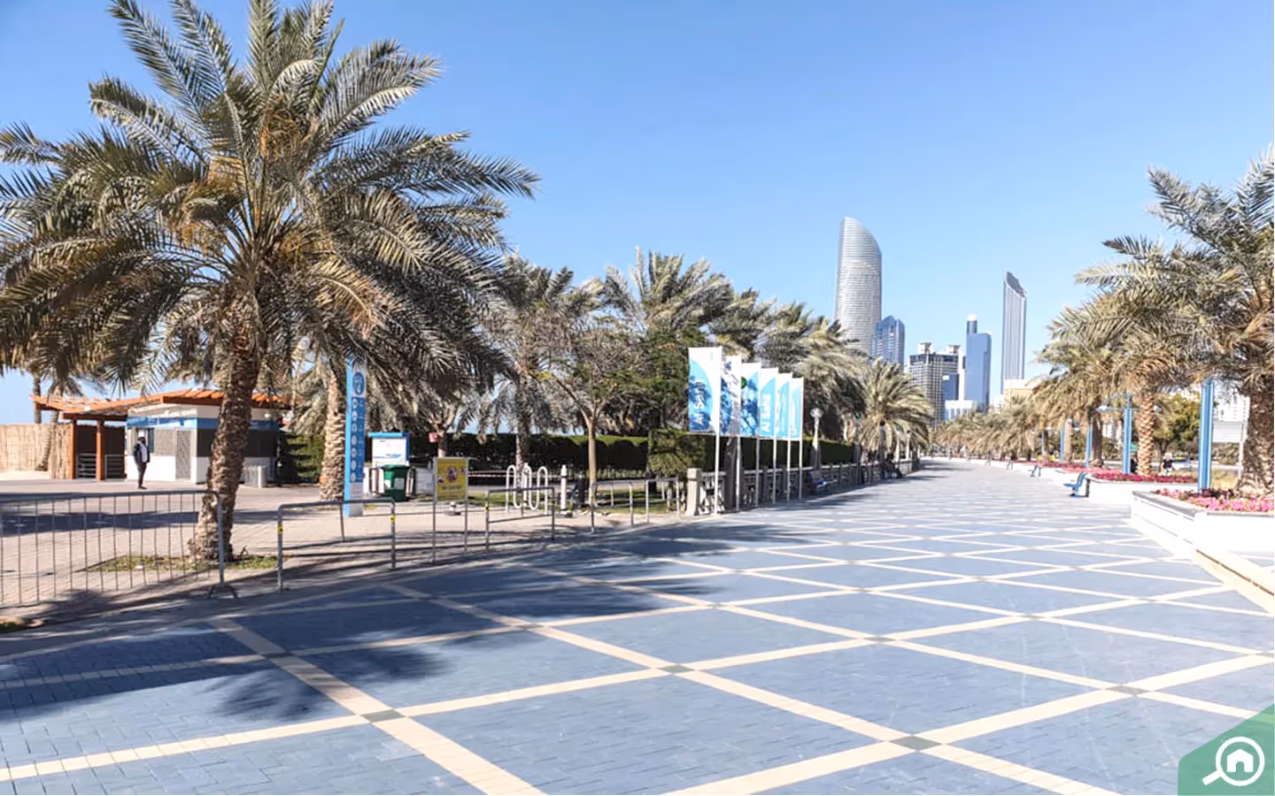 برج الزمرد (Emerald Tower)