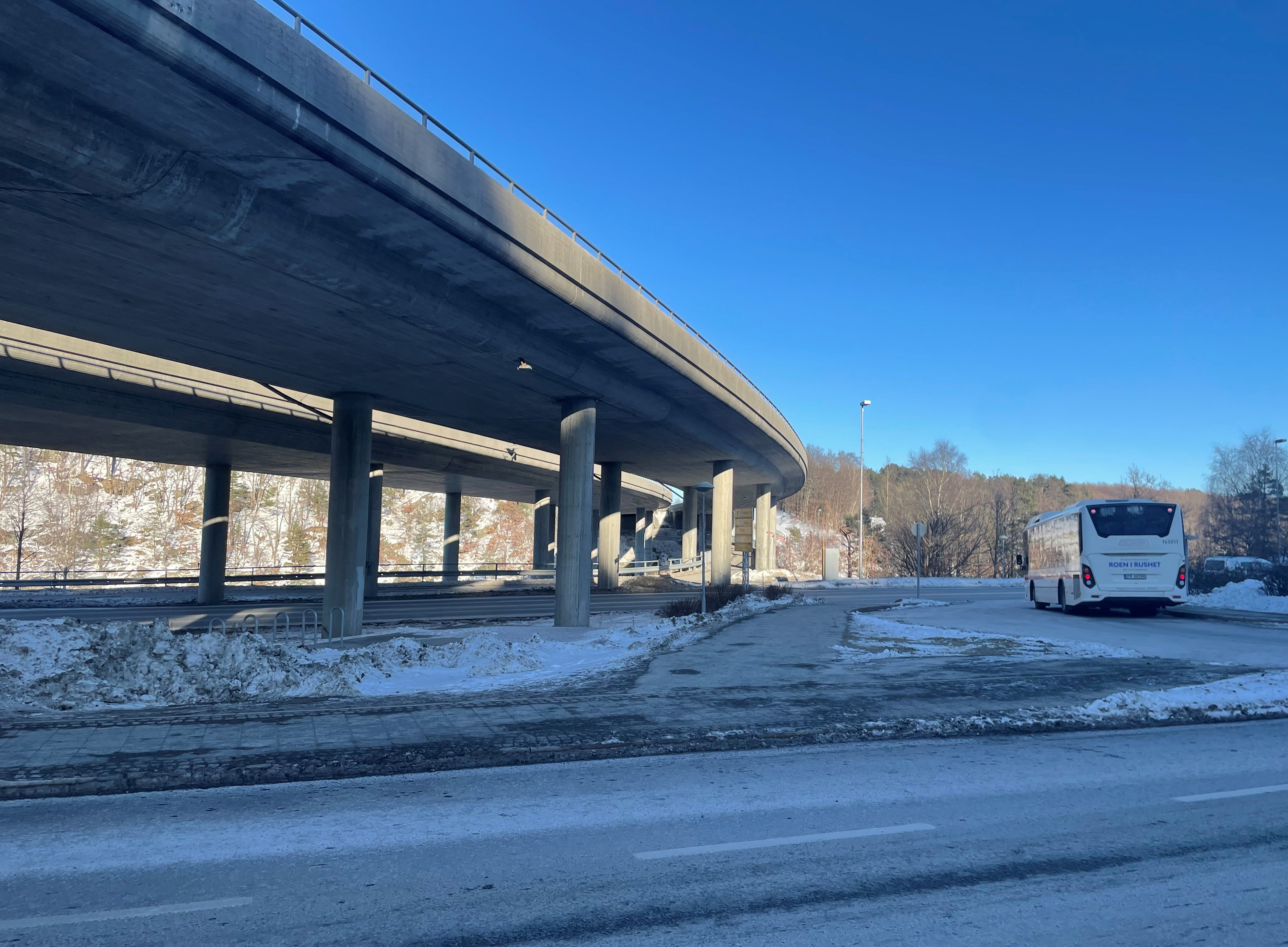 Rona, kollektivfremføring inkl. ny kollektivterminal, sykkelstamvei