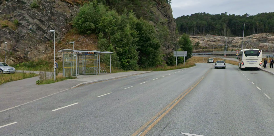 Håneskrysset fv.401, holdeplassforlengelse
