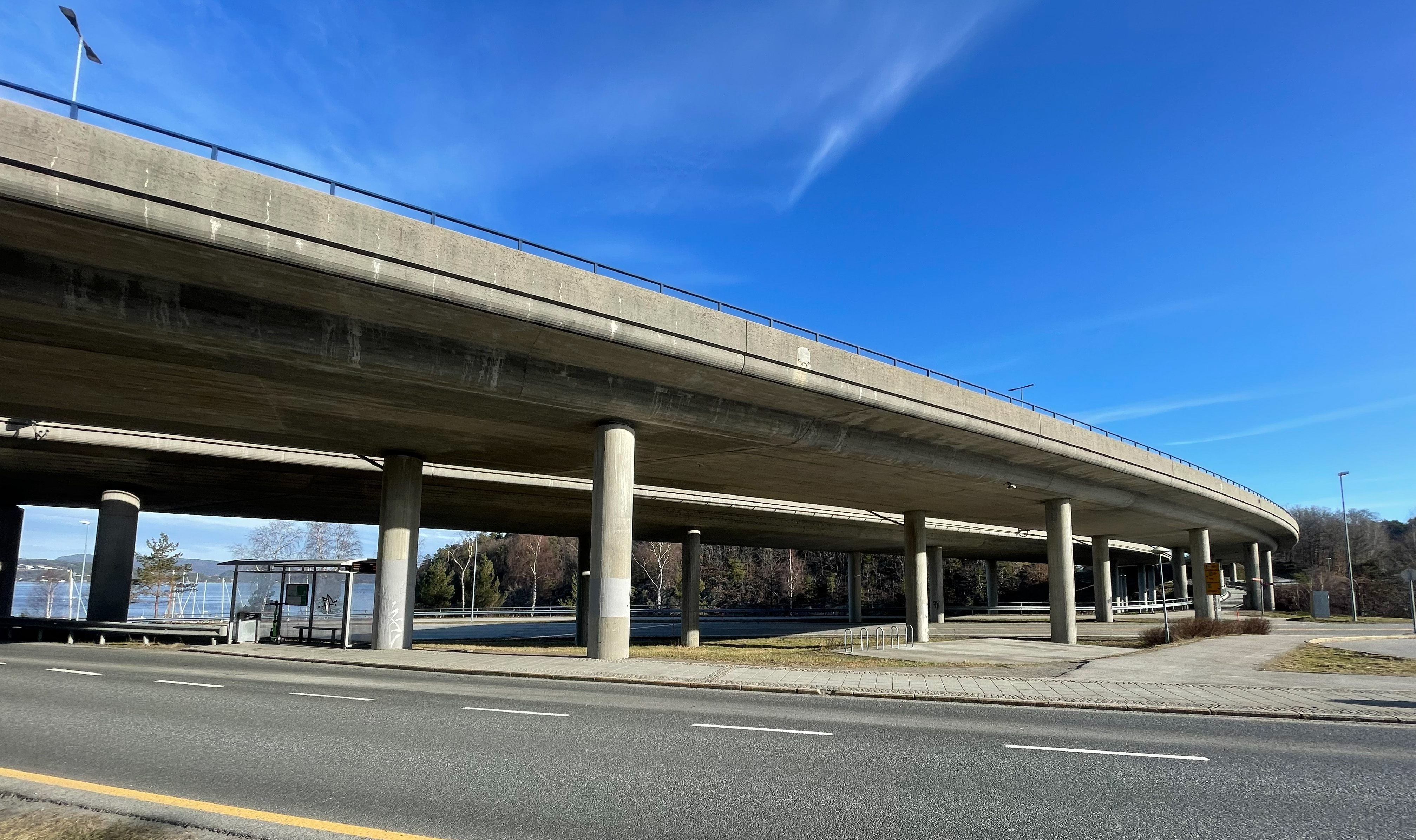 Rona, kollektivfremføring inkl. ny kollektivterminal, sykkelstamvei