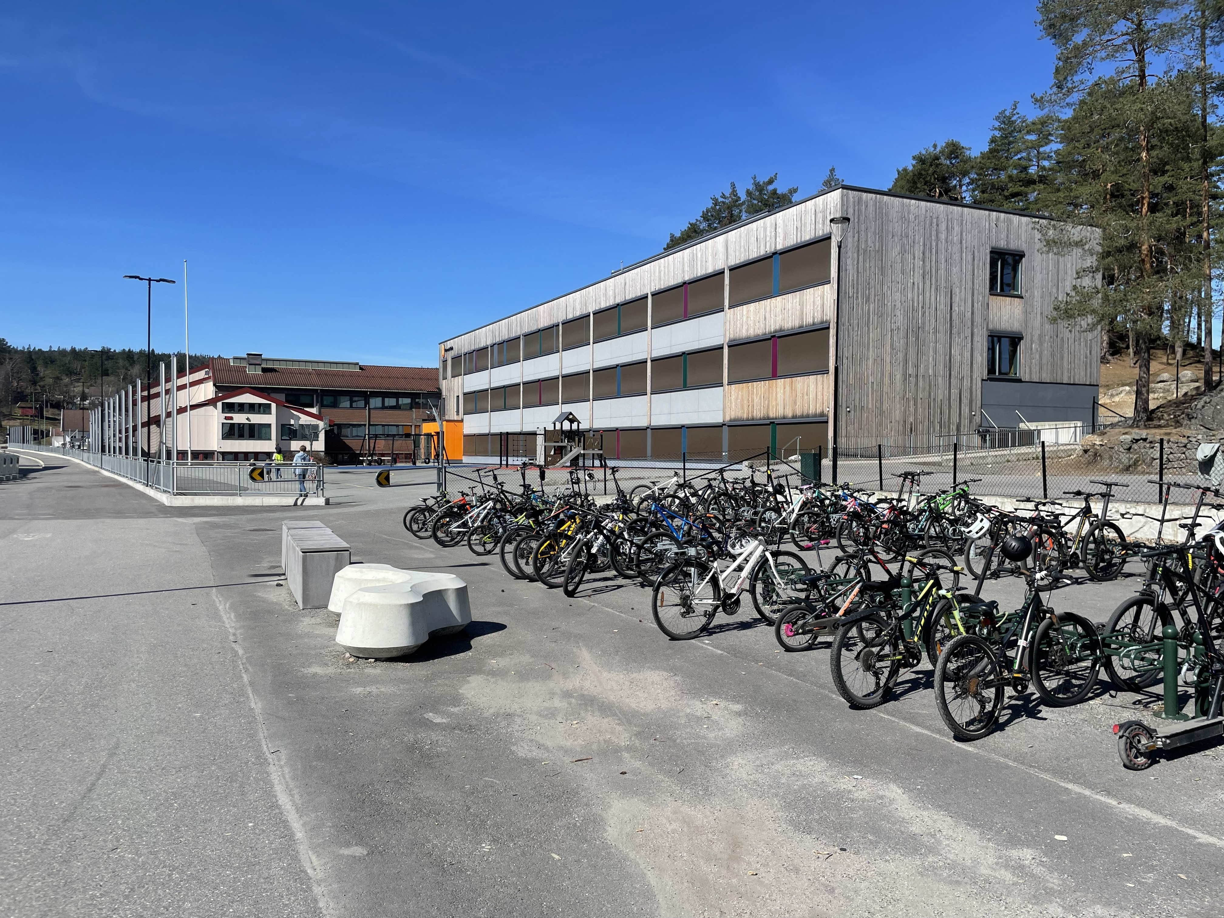 Vennesla, sykkelparkering ved skoler