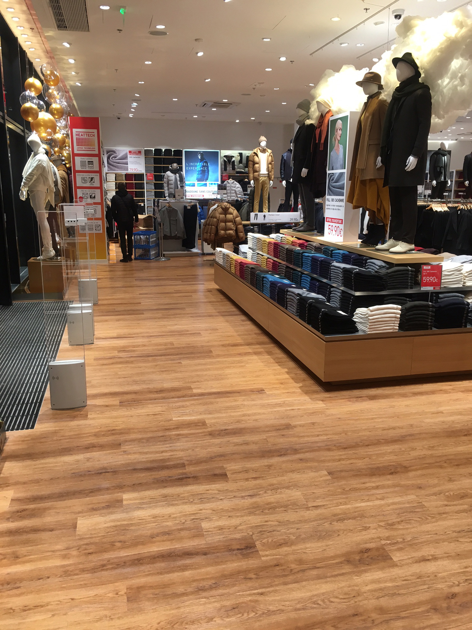 ISG Europe – Projets Uniqlo