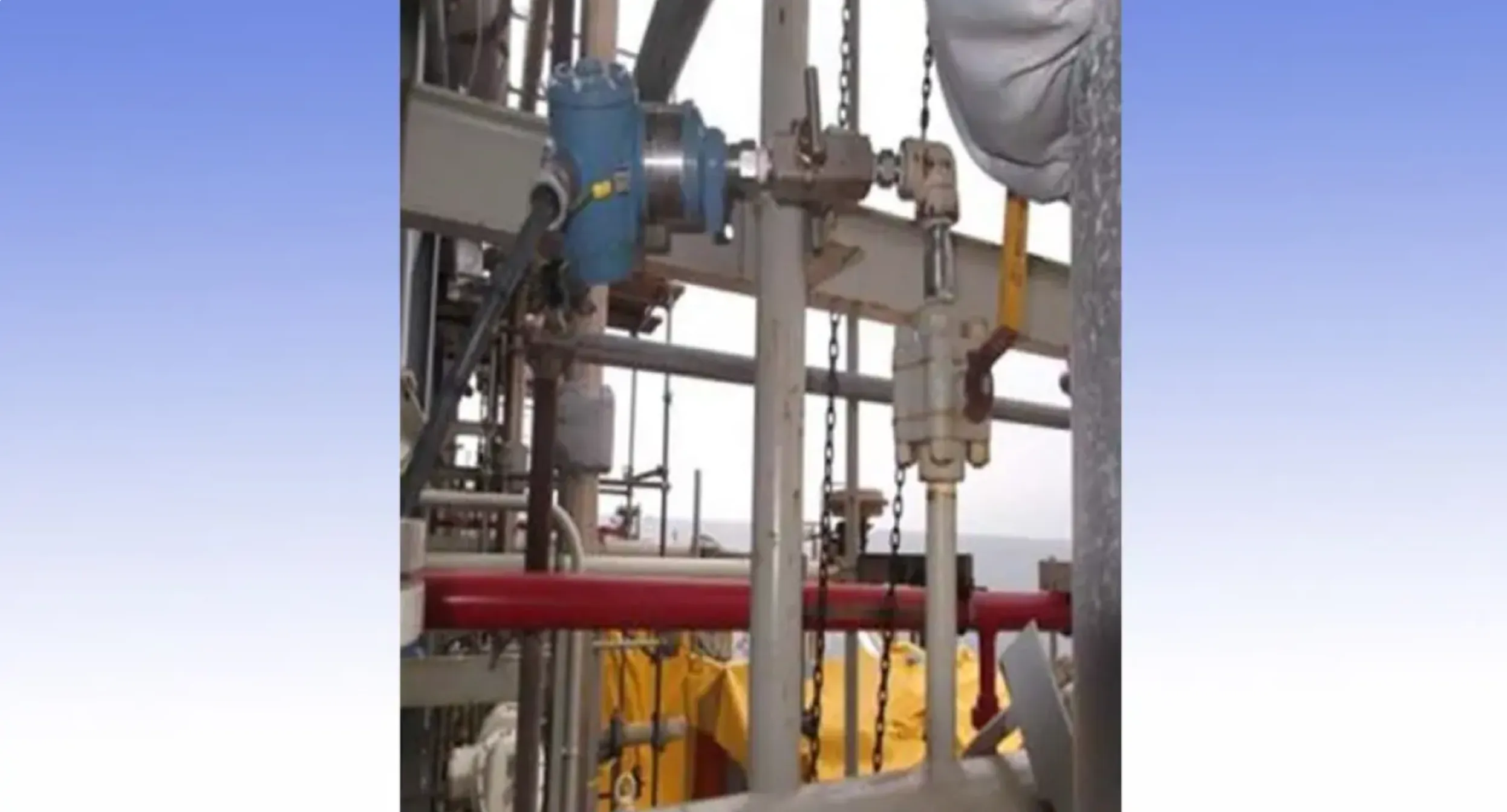 WELDING RUPTURES ON INLET NOZZLE