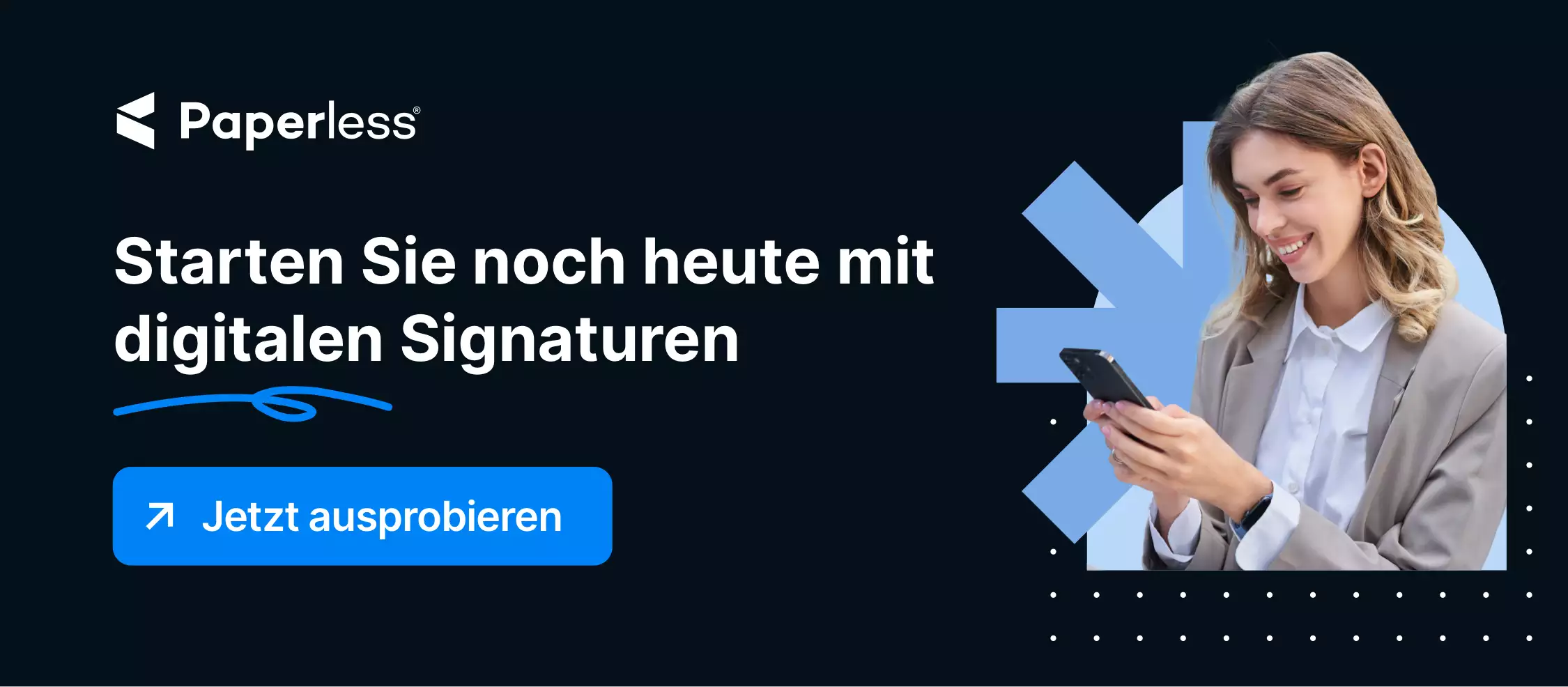 Banner für kostenlos Paperless testen. Starten Sie noch heute mit digitalen Signaturen. Glückliche Frau im Business Outfit nutzt ihr Smartphone.