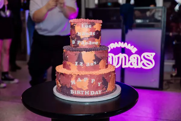 Anniversaire de l’agence LNDP avec gâteau sur-mesure et mise en scène événementielle