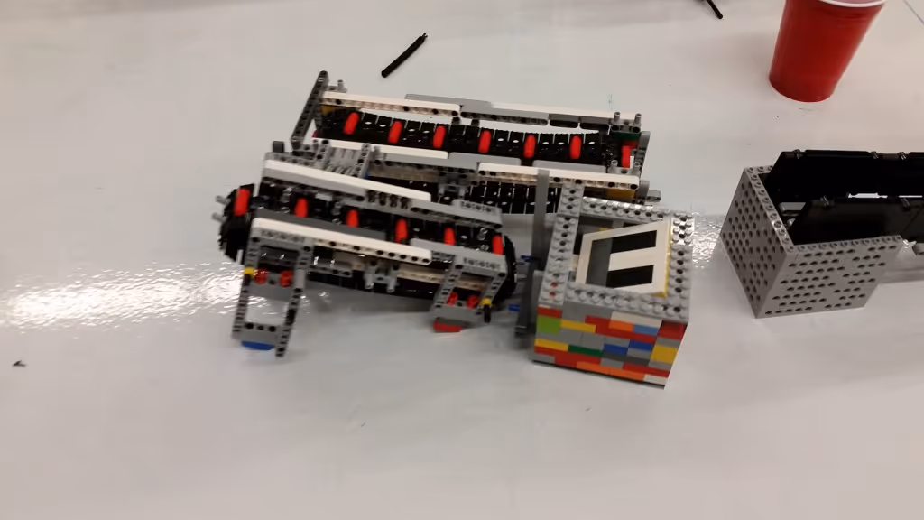 1 Brick Box 1 Technic Box
