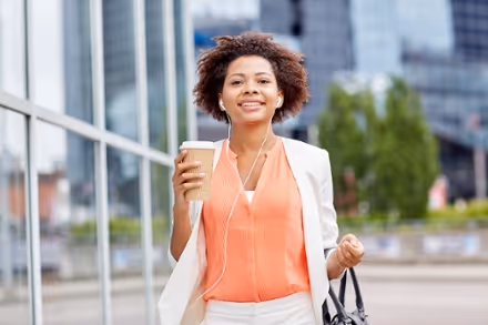 Episode 21: From ABC News Anchor to Higher Ed Marketer - An Interview with Emily Evans from Notre Dame | The Enrollify Podcast