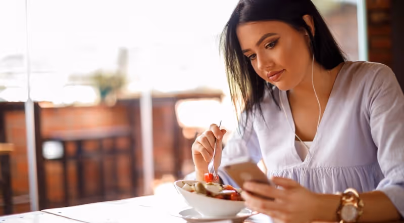 Episode 24: How to Recruit for a Diverse Pool of Graduate Programs as a One Woman Show | The Enrollify Podcast