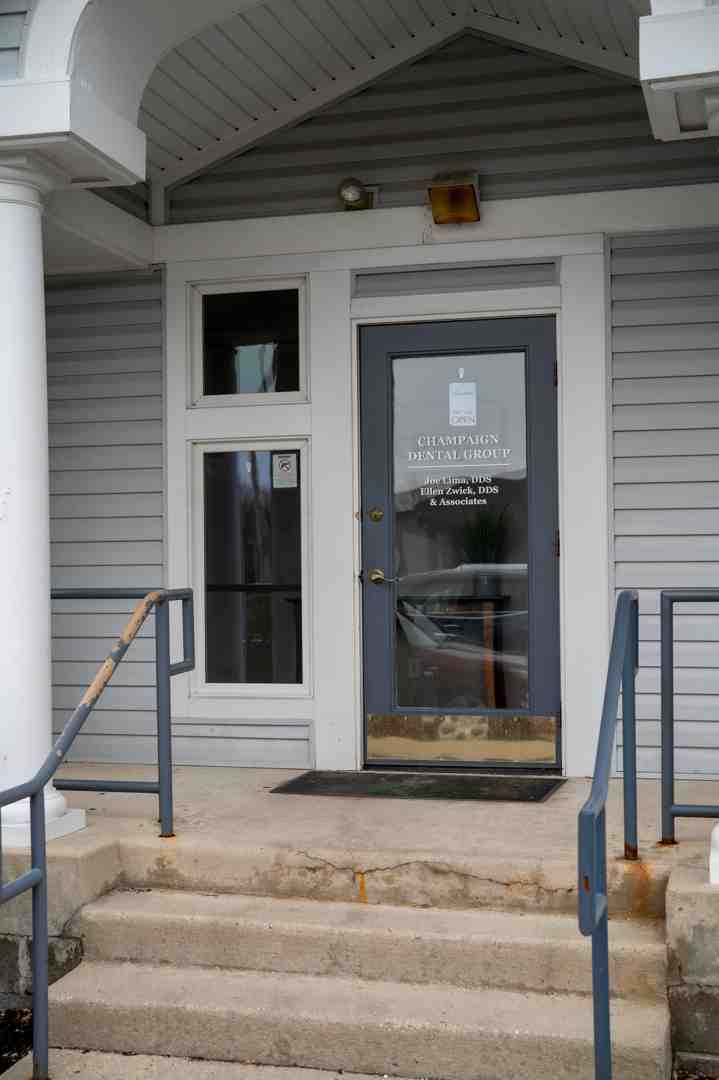 nearest dental clinic