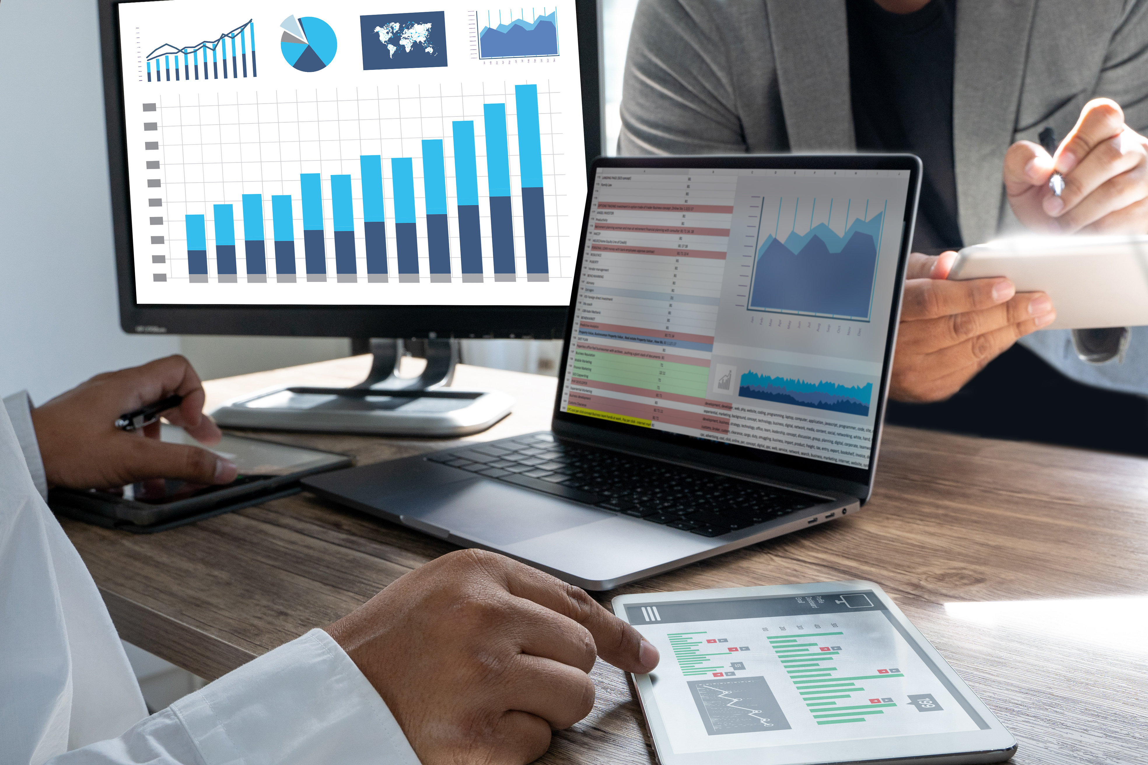 Digital marketing search analytics data on screen, Knoxville TN