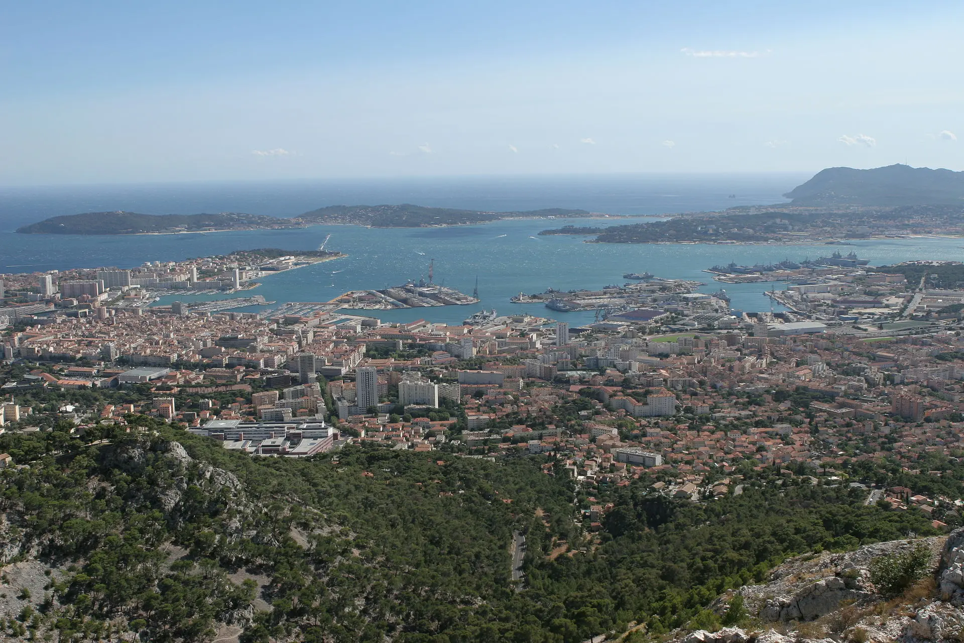 Toulon : écrin méditerranéen entre mer et montagne !