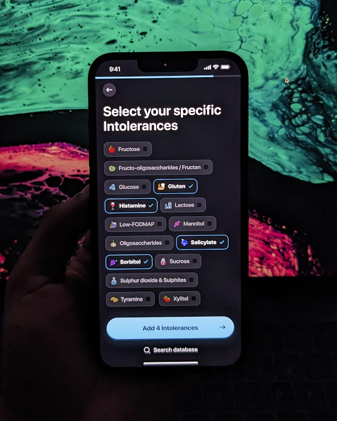 mobile app onboarding design for expense tracker app