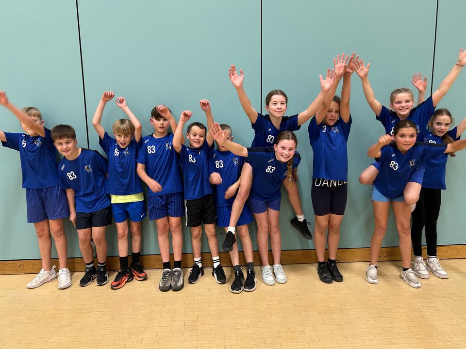 402315119973403_1461394432172495