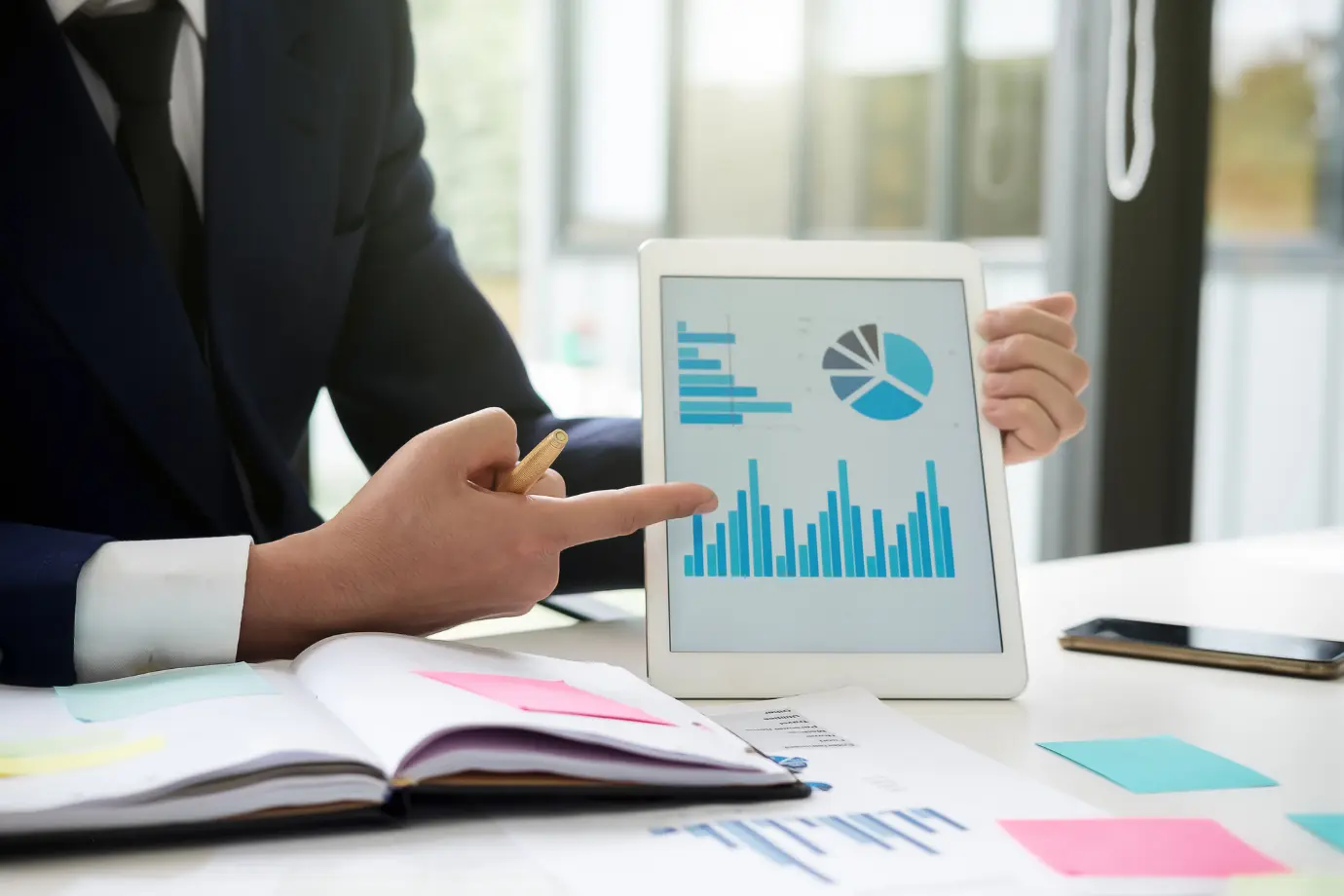 Representation of extracting key insights from dealer audits to enhance decision-making strategies