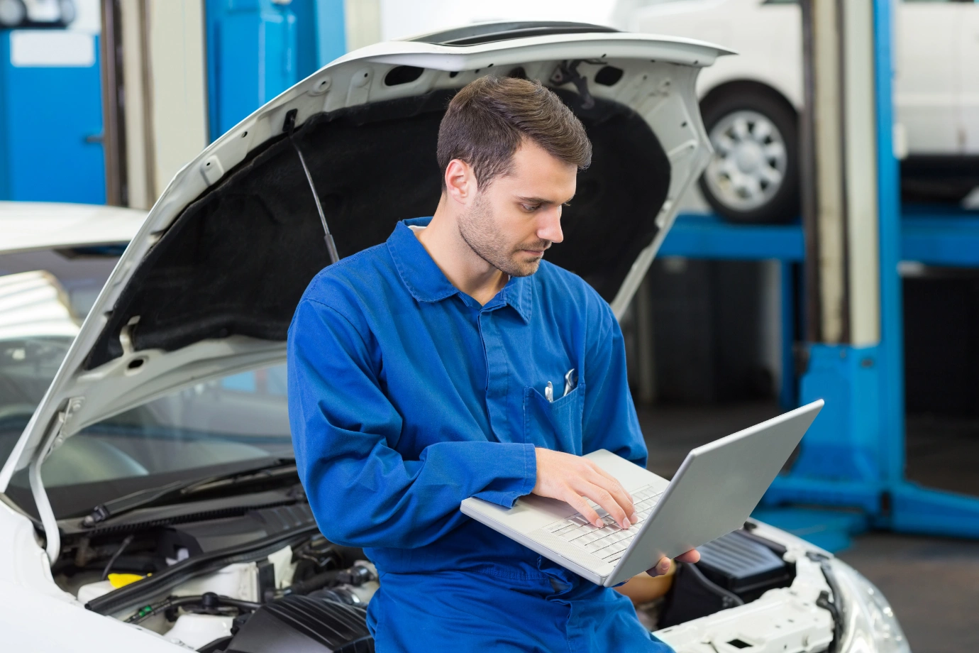 Technician using Intelli Catalog with visible features like advanced search, categorization, and component details