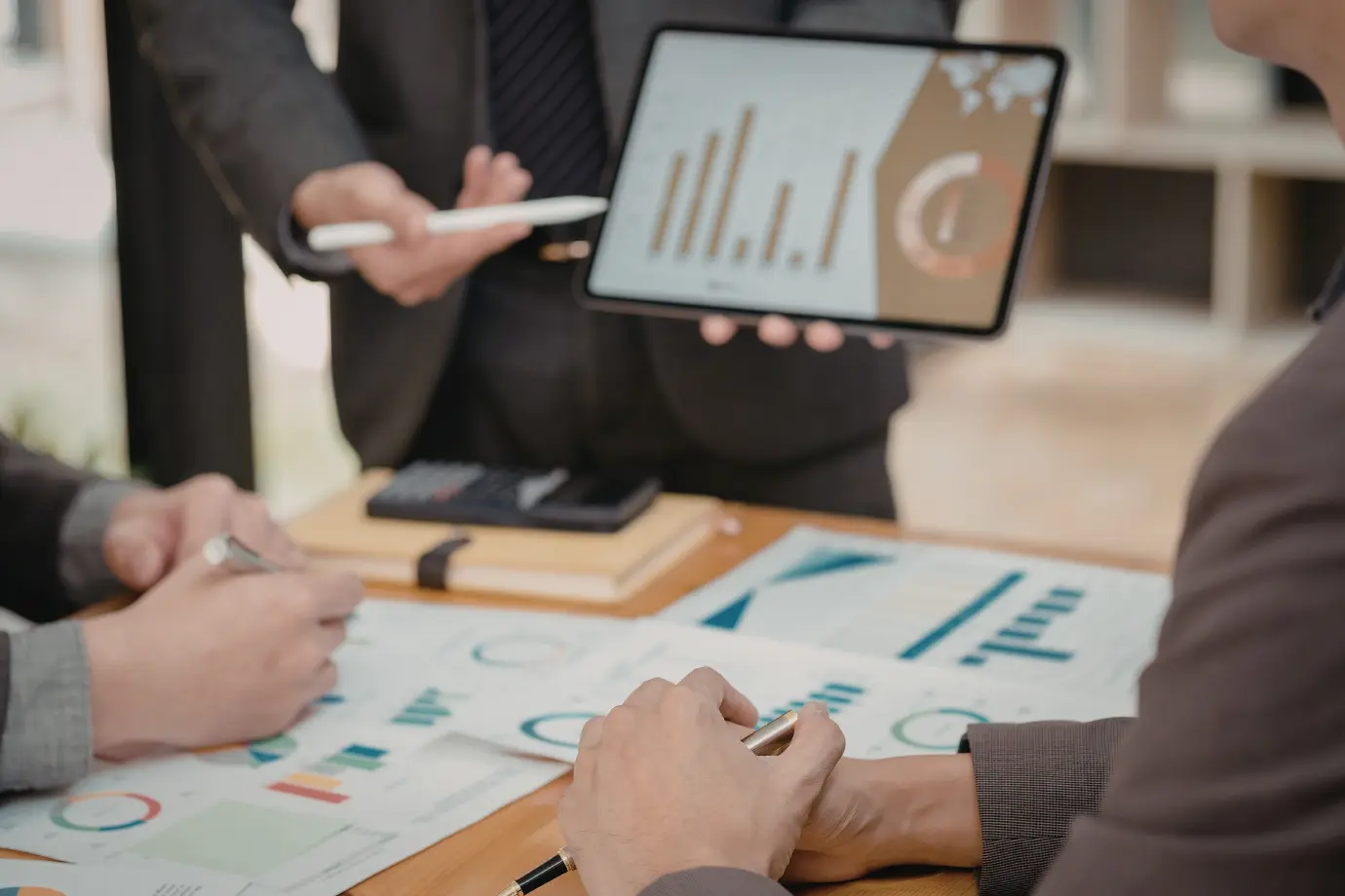 OEM dashboard tracking parts catalog ROI metrics across dealer networks