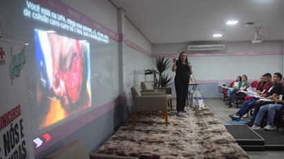 1º Minicurso de Nós e Suturas