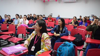 Aula de Libras: inclusão e acessibilidade na saúde